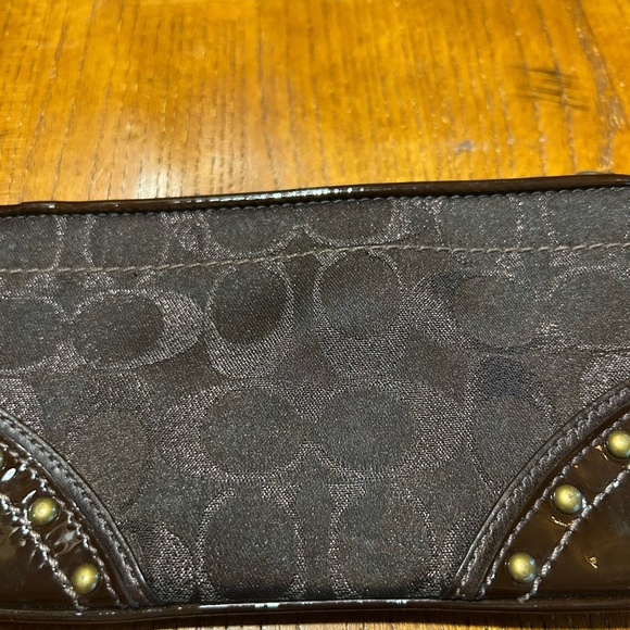 Coach Signature C Elegant Brown Wristlet with Gold Studs EUC! - Picture 8 of 12